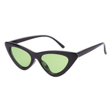 Load image into Gallery viewer, Vintage Fashion Cat Eye Frame